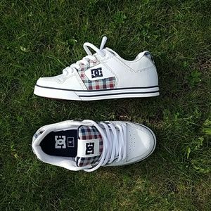 DC shoes